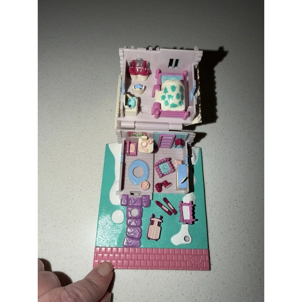 Vintage 1993 Polly Pocket Ski Lodge House Playset No Figurines Bluebird